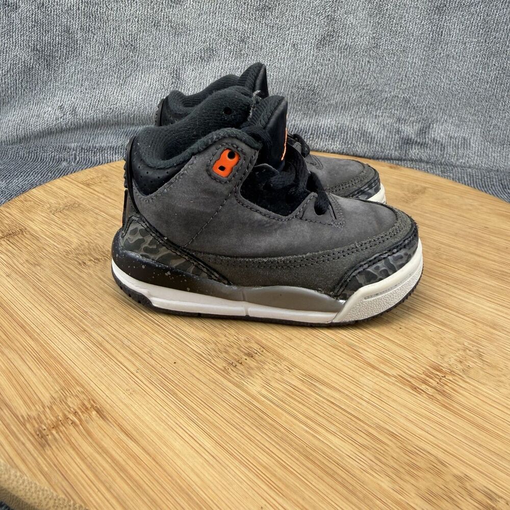Jordan Air Jordan 3 Retro Shoes Toddler Size 4C Gray Sneakers DM0968-080